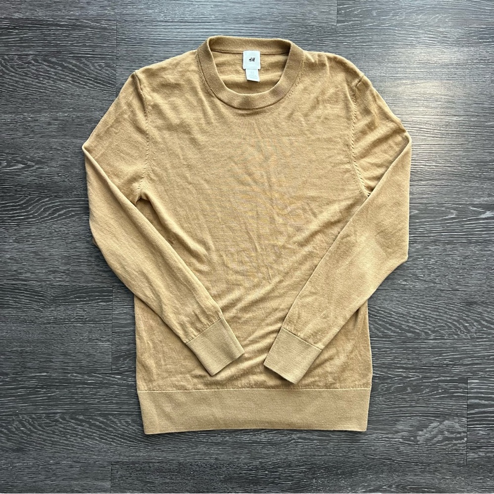 H&M Men's 100% Wool Crewneck Sweater in Warm Camel